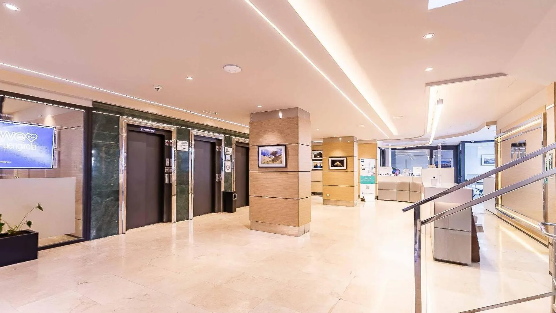 Beach Holiday Pyr Fuengirola İspanya