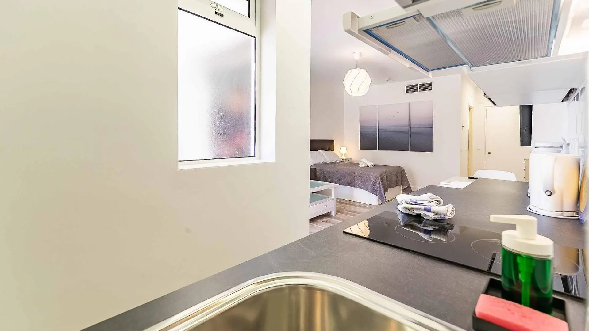 Beach Holiday Pyr Fuengirola Apartment